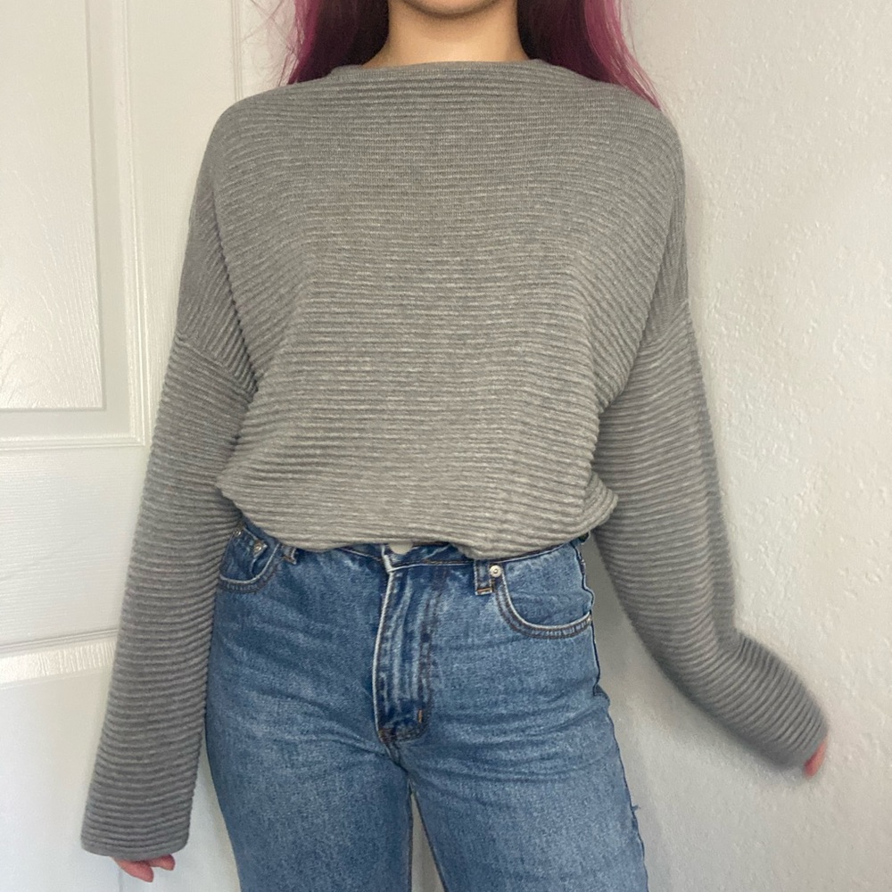 Grey ribbed knit oversized sweater